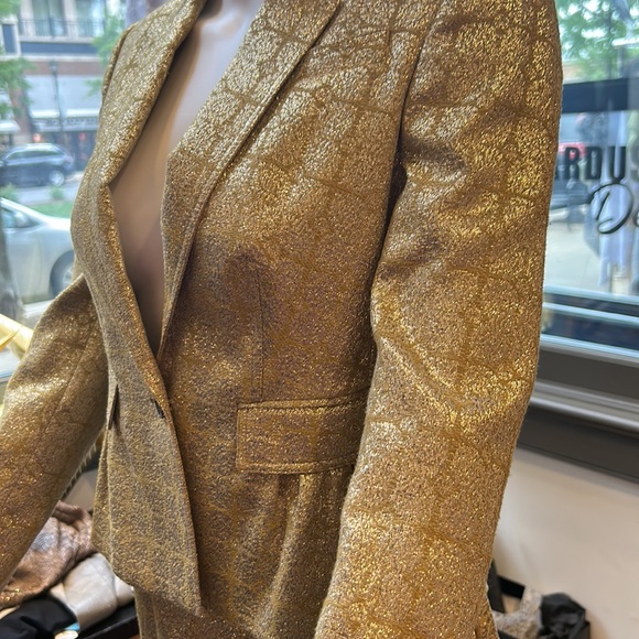 Burberry London Gold 2 peice set - Picture 3 of 4